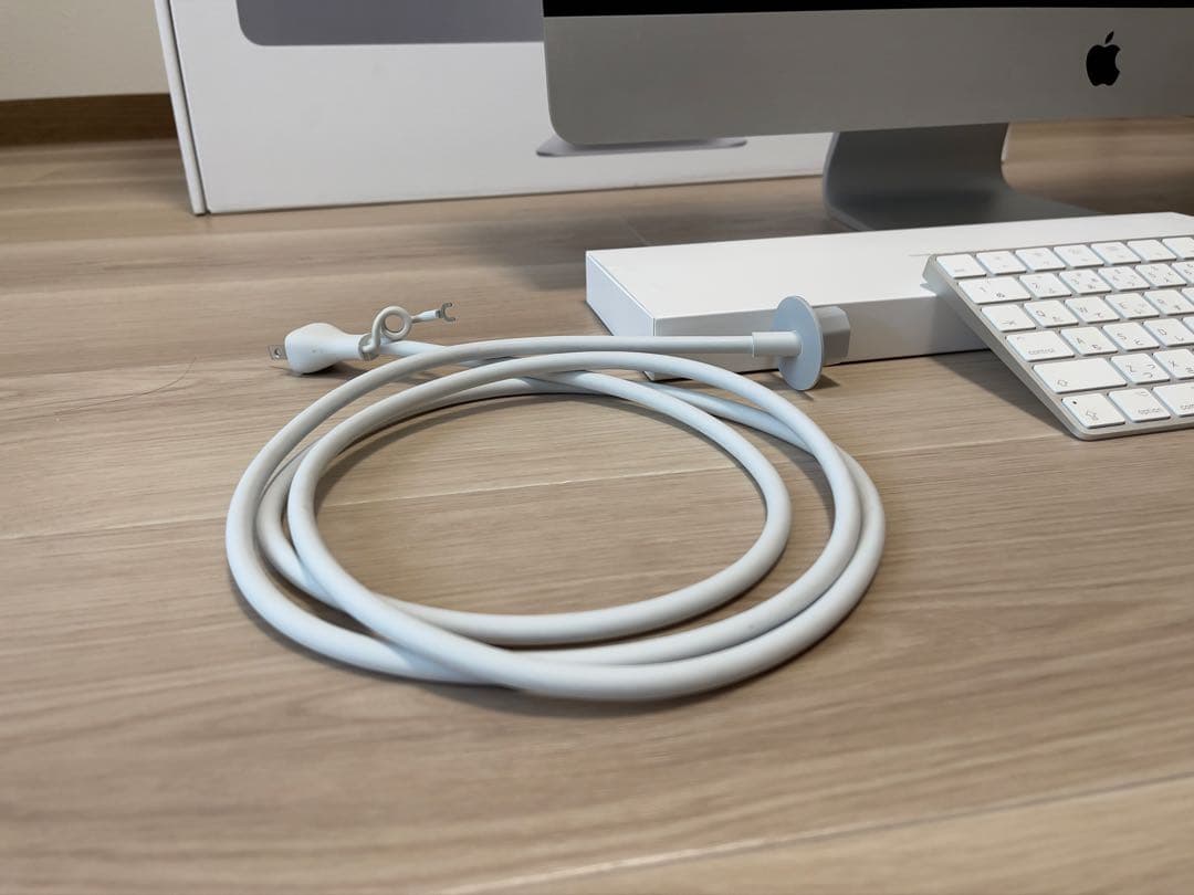 Apple iMac27inch 2019 5K メモリ8G1TB Corei5