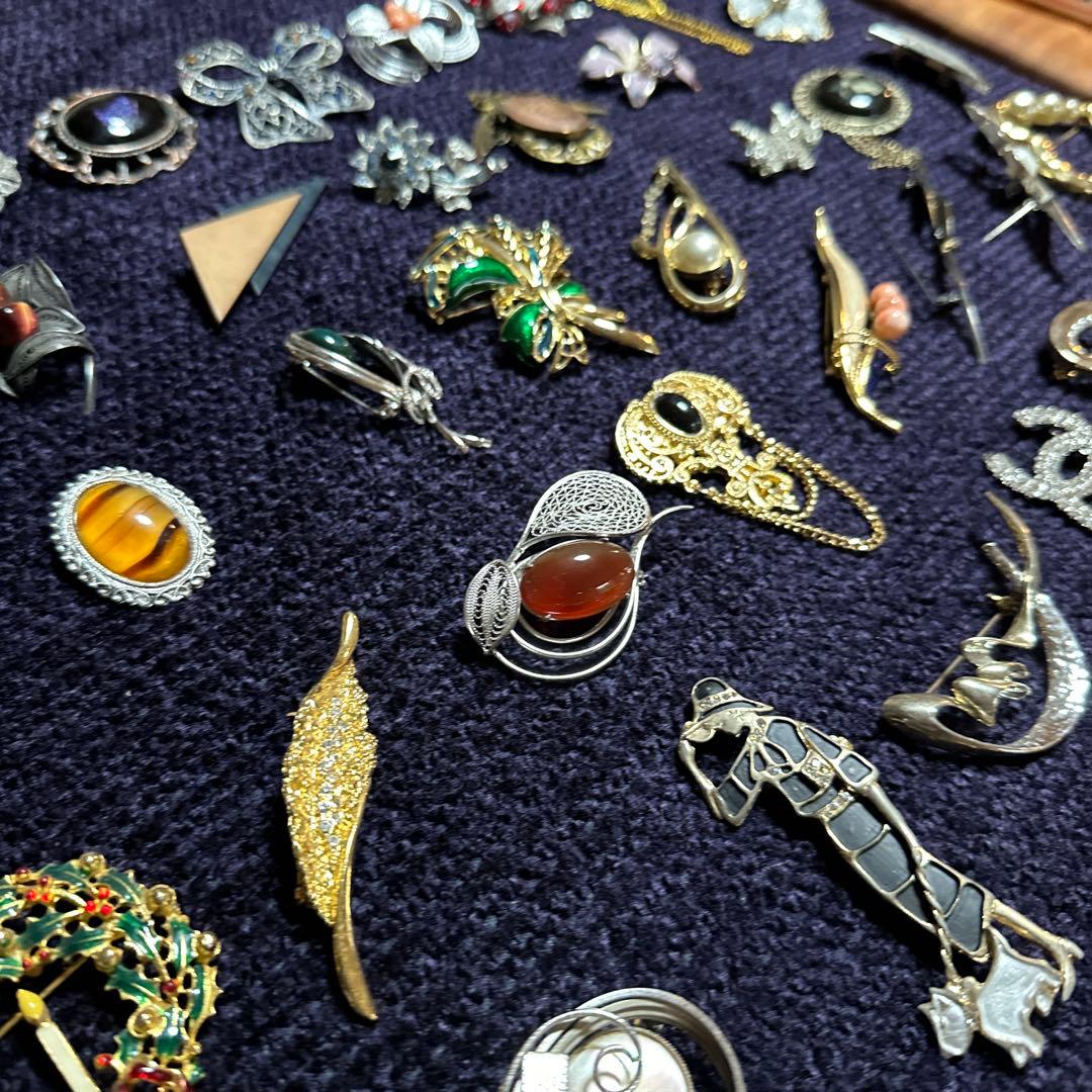 【vintage】ブローチ　まとめ売り　100点以上　大量