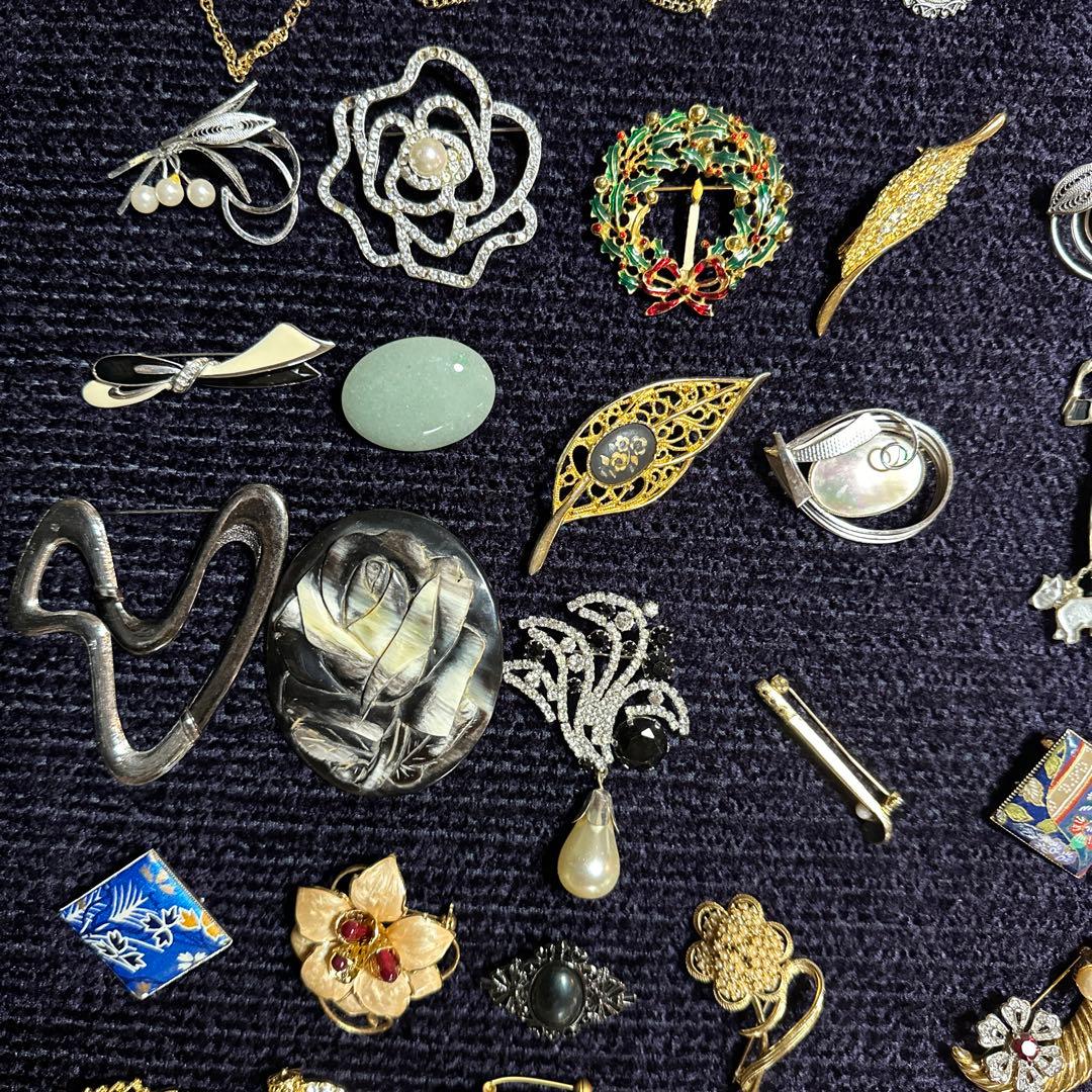 【vintage】ブローチ　まとめ売り　100点以上　大量
