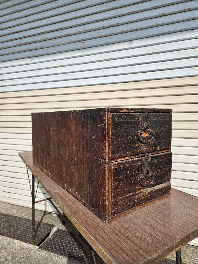 日本のアンティーク 古い木の抽斗 長持 長箪笥 二段 巻物 掛け軸 日本刀 長物