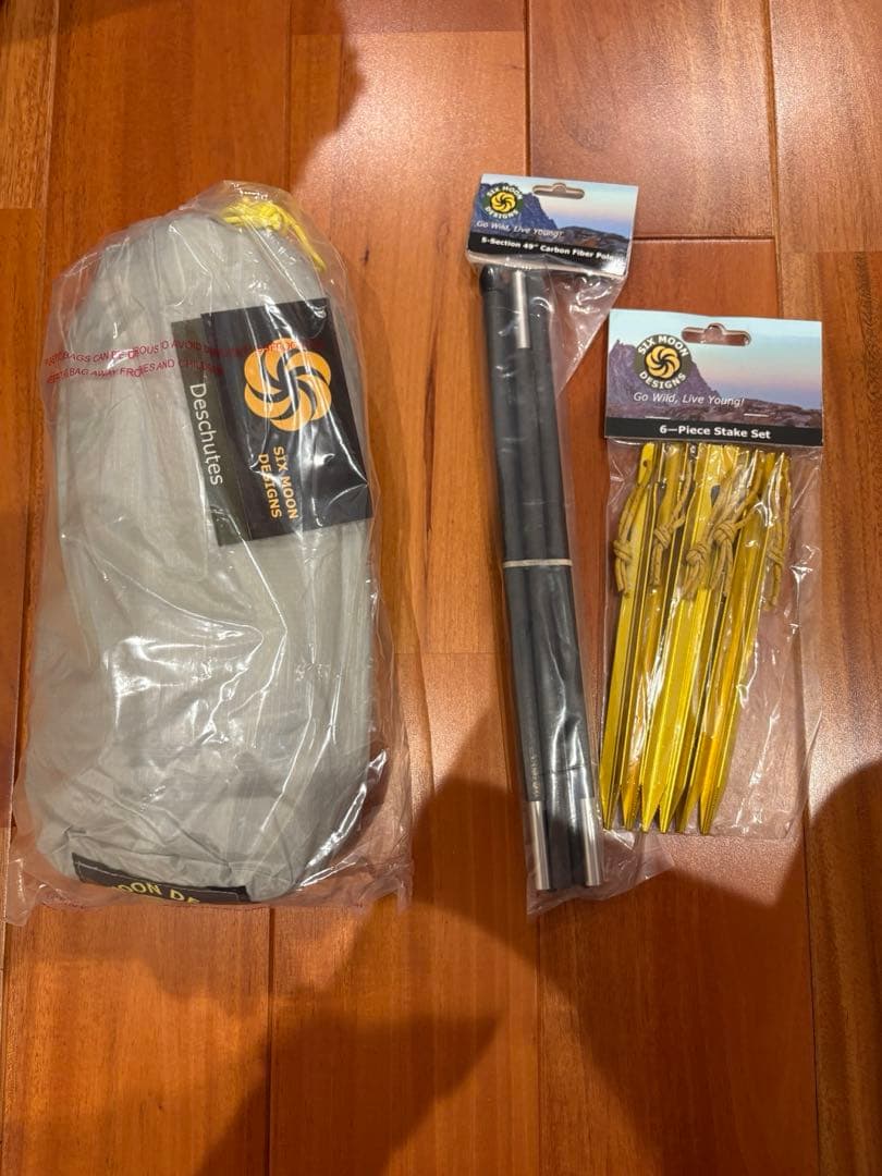 割引中シックスムーンデザインズ Dechutes tarp ペグ、ポールセット