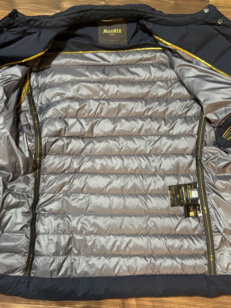 MOORER ネイビー ダウンジャケット