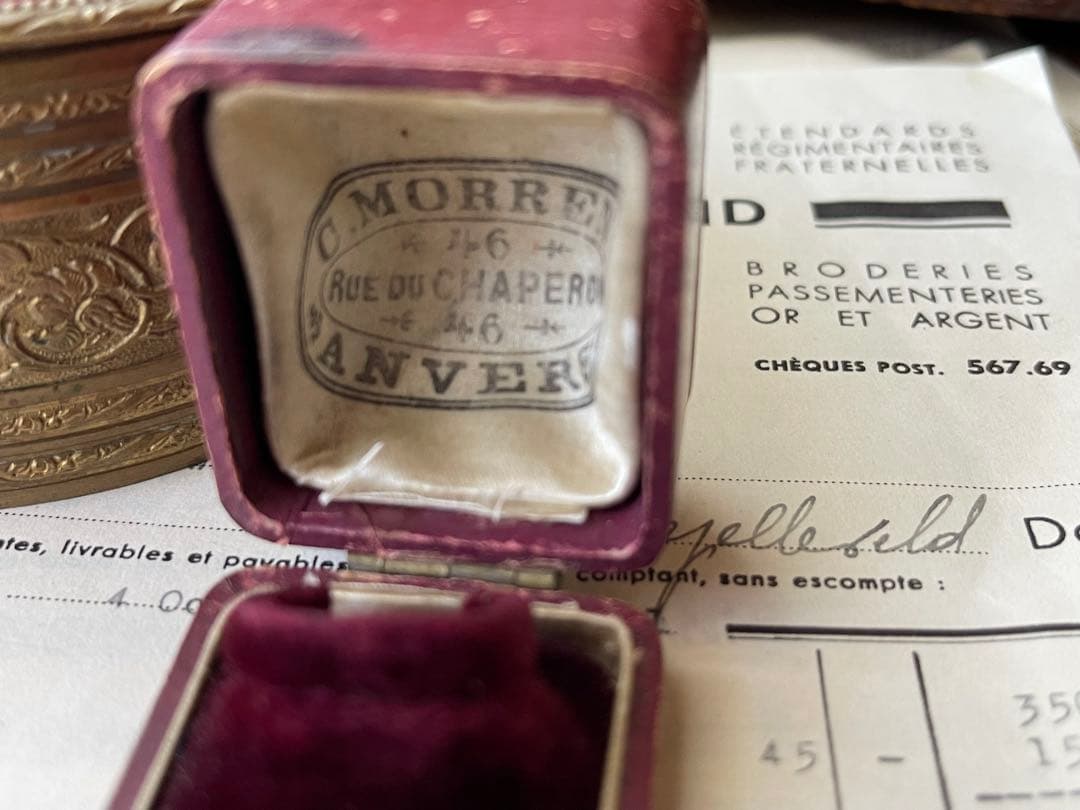 フランスアンティーク　ジュエリーボックス　指輪リングの箱　宝石店