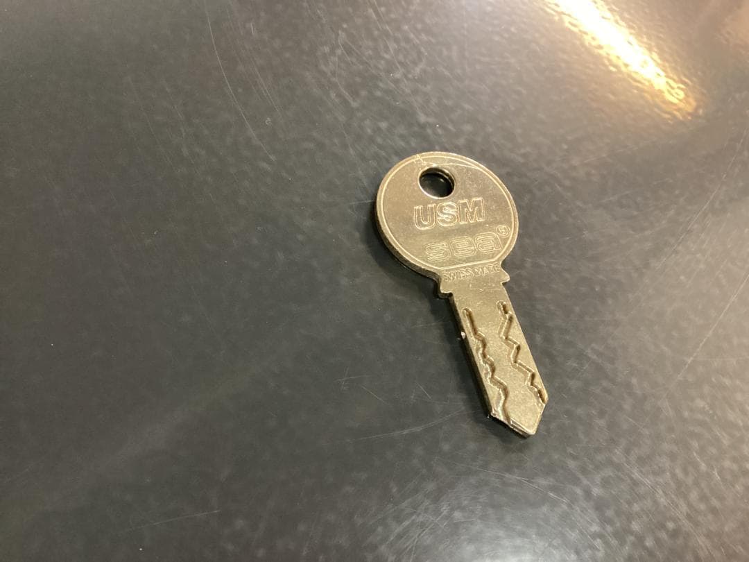 鍵付き　USMハラー　ロールボーイ　２段　デスクワゴン　アントラサイト　E　★