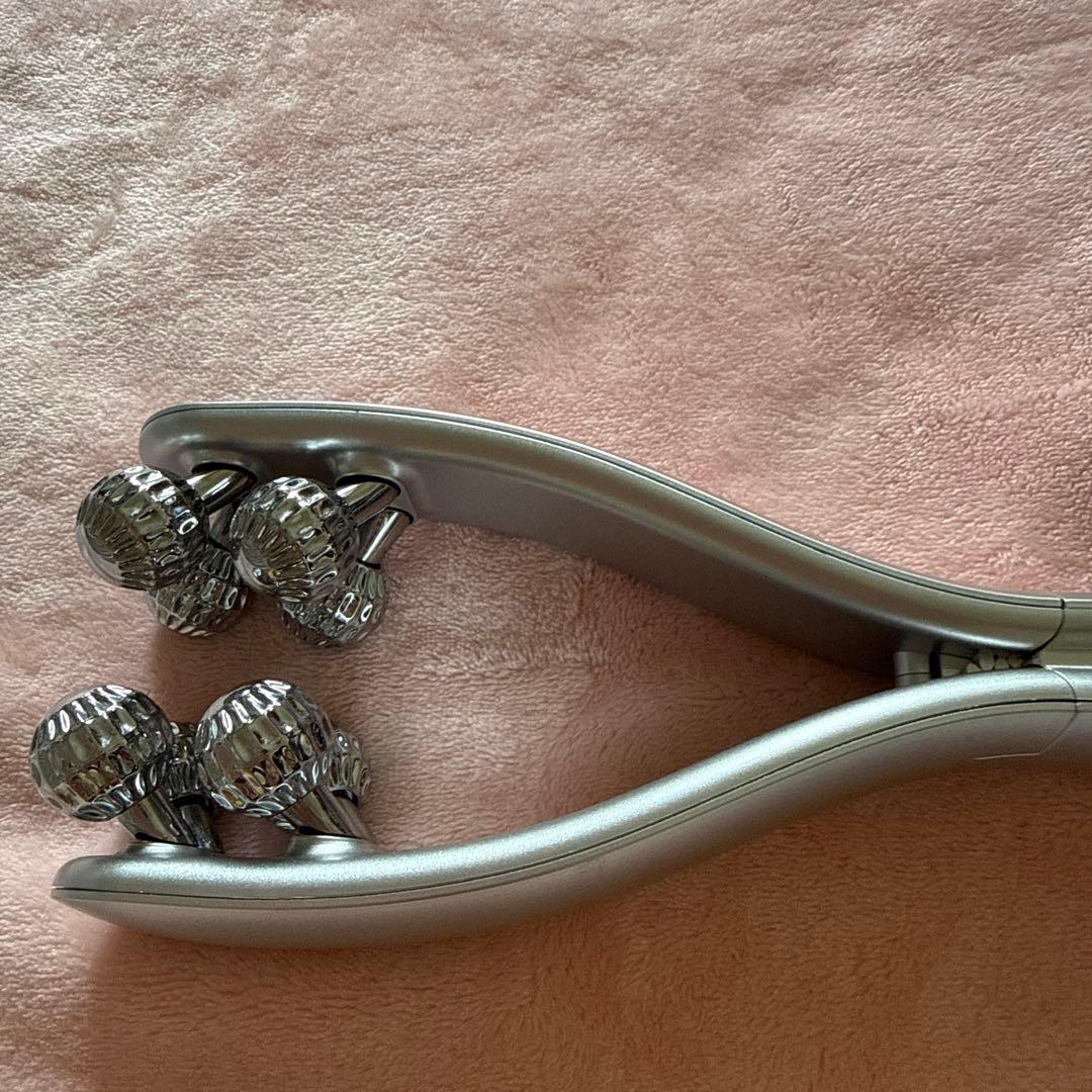 NIPLUX BEROLA 美顔ローラー