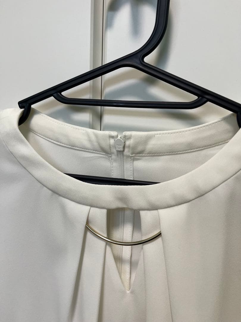 PINKY & DIANNE メタルバータックブラウス ホワイト 38