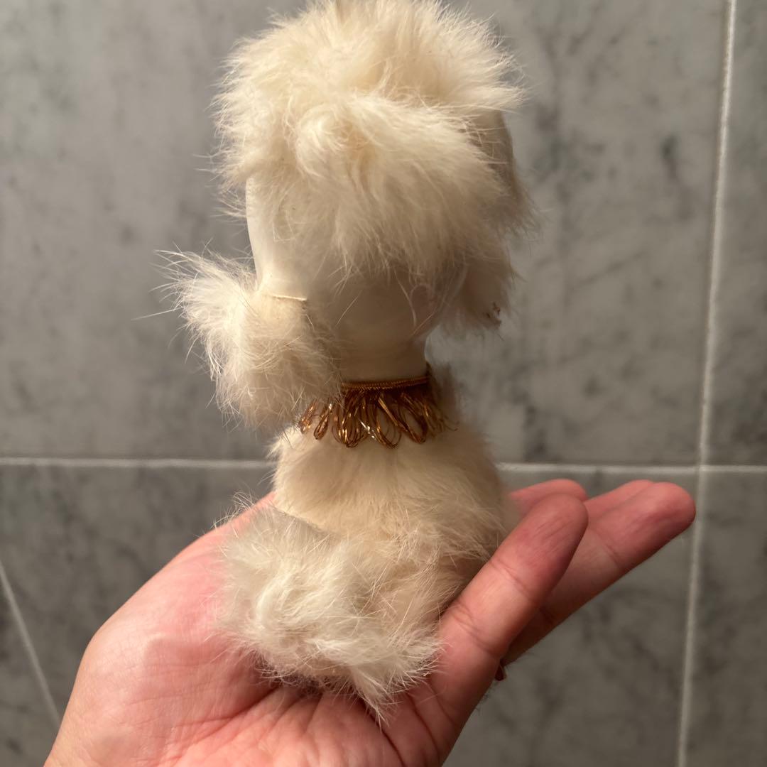 アメリカ80年代ビンテージ手描きの瞳やフサフサの毛が美しいプードルの陶器オブジェ