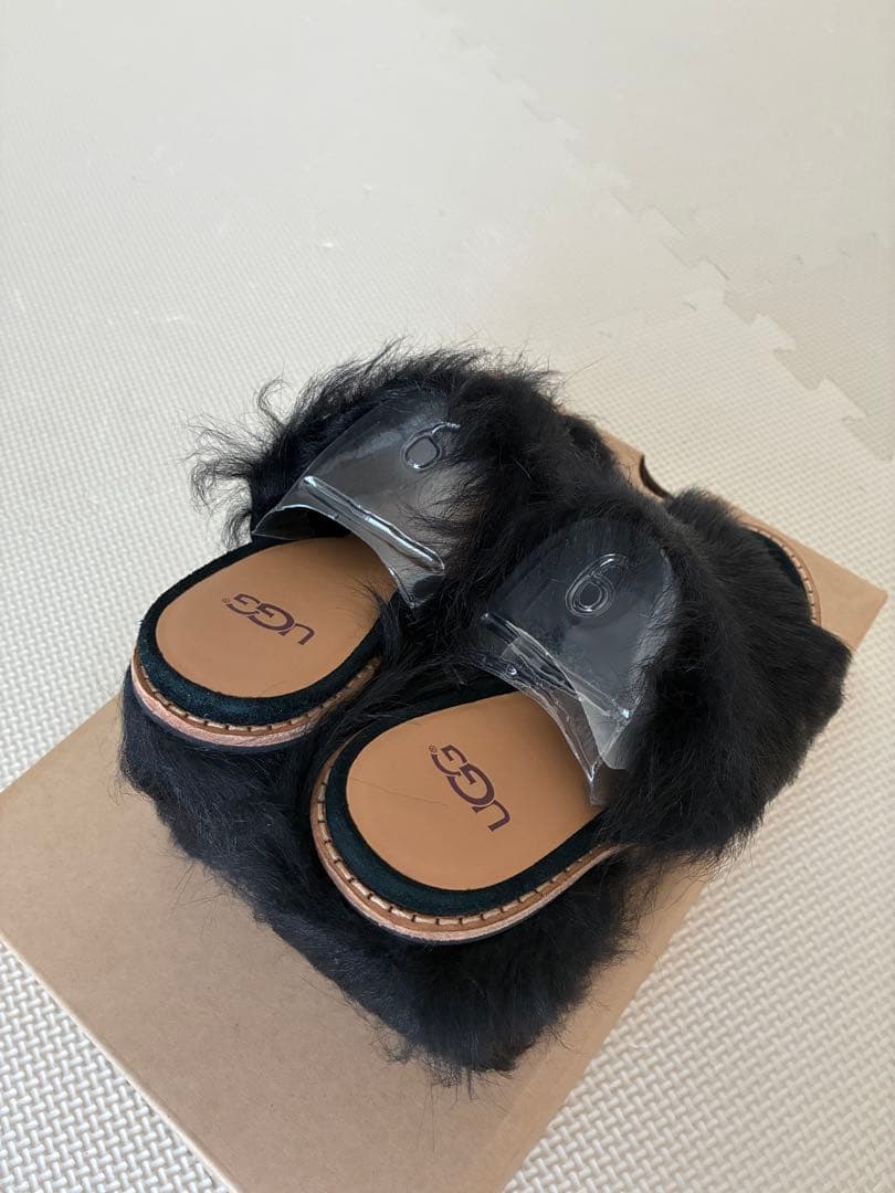 71%オフ UGG ROSAFLUFFHEELローザフラッフヒールファーサンダル