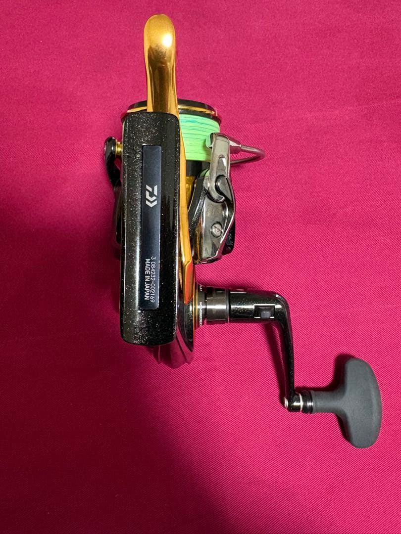 ダイワ トーナメント ISO 2500XH-LBD レバーブレーキ