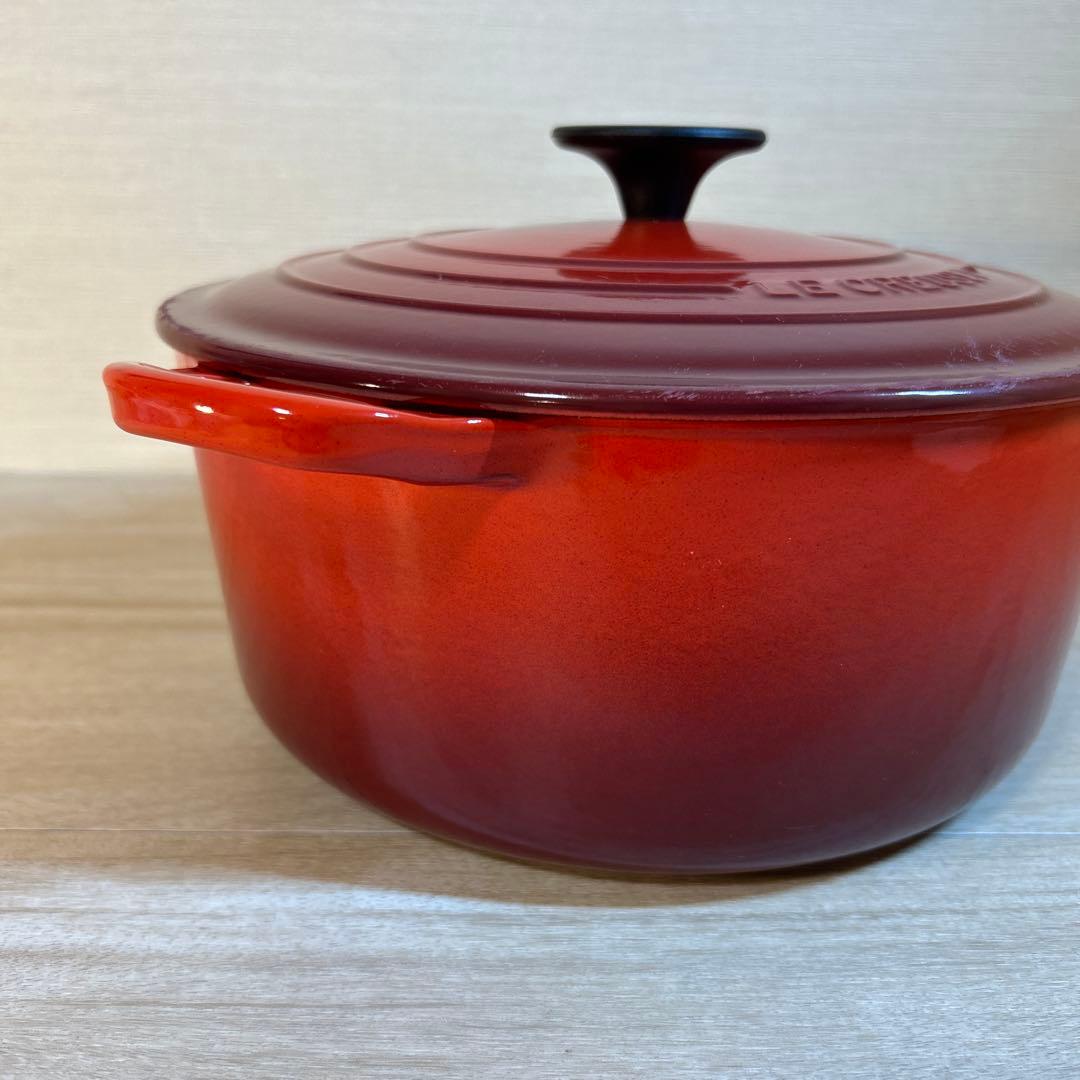 ルクルーゼ　ココットロンド　24cm チェリーレッド　両手鍋　鍋