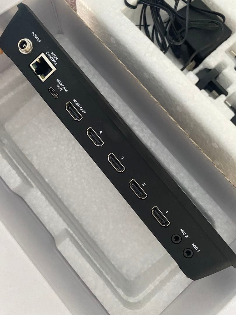 新品未使用　ビデオスイッチャー　ATEM Mini ブラックマジックデザイン