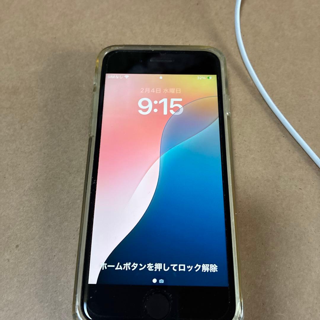K*u様 Apple iPhone SE (SIMロックなし)