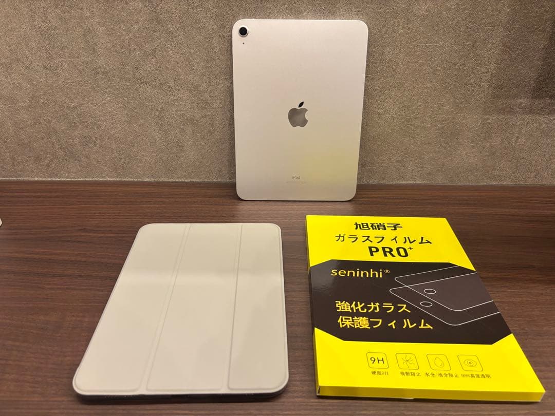超美品　アップル　iPad 第10世代　64GB シルバー　Wifiモデル