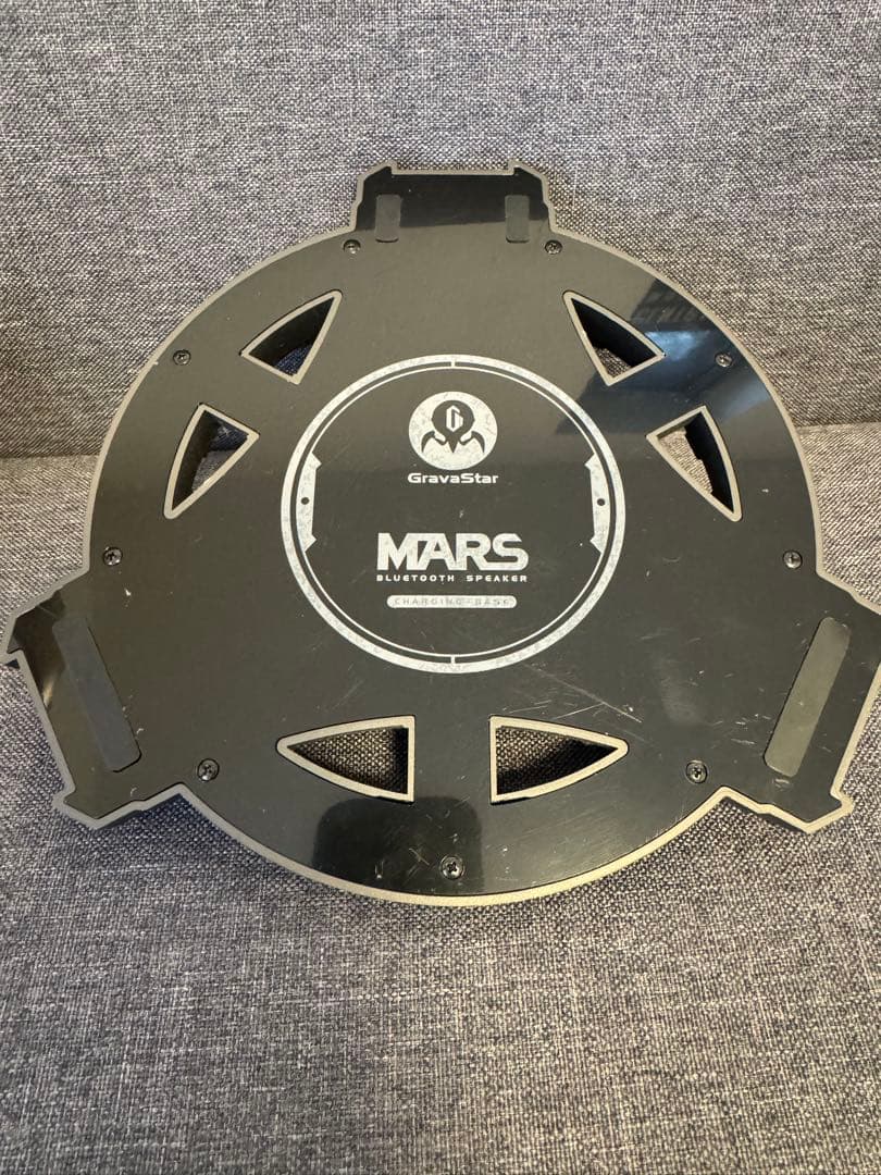 値下げ！Gravastar Bluetoothスピーカー イエロー SFデザイン