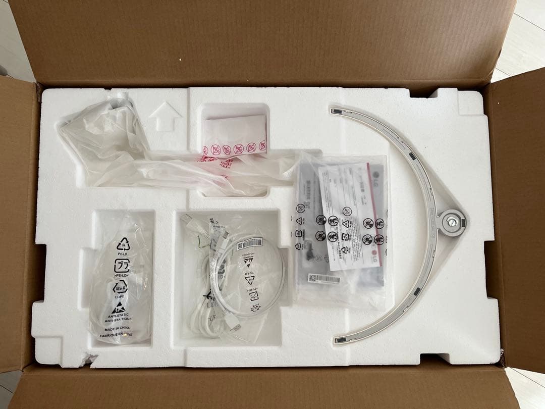 2024年モデル LG myview Smart Monitor 32インチ4K