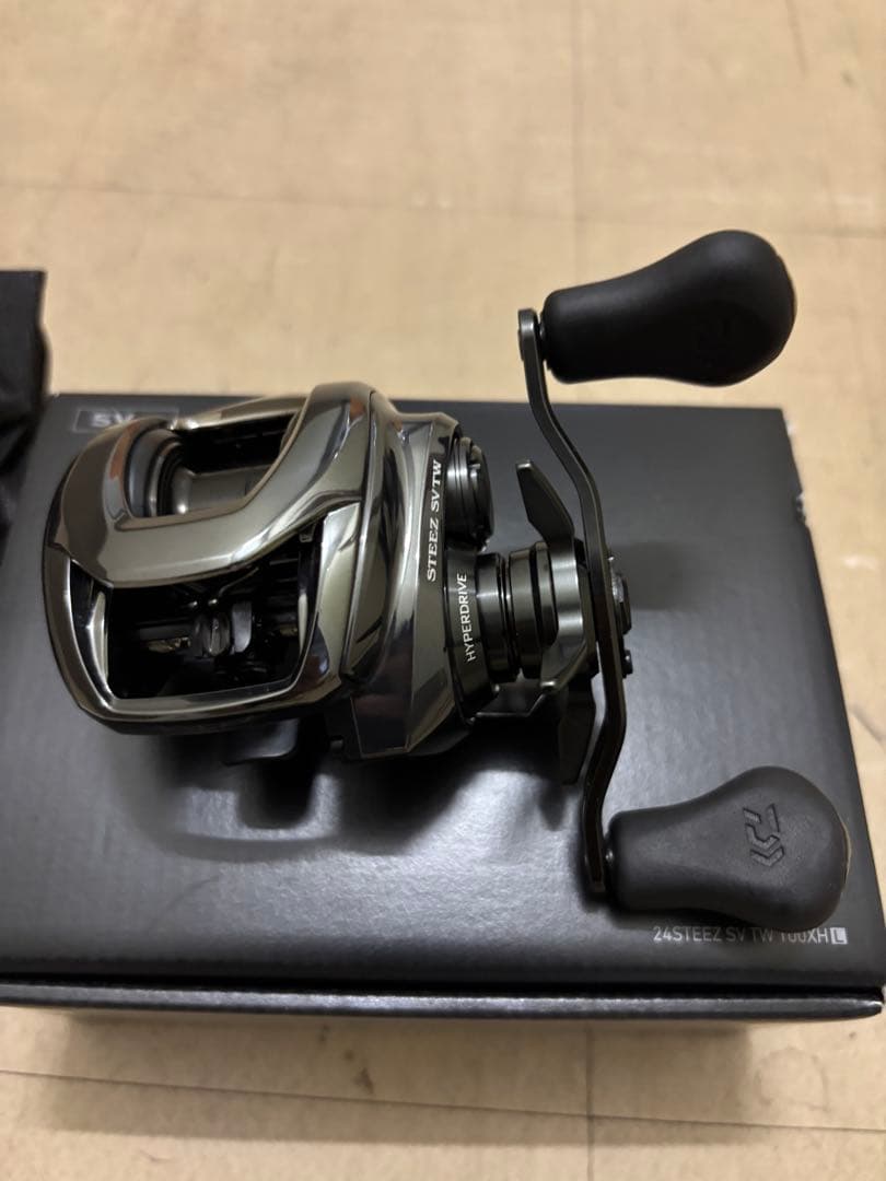 24STEEZ SV TW 100XHL スティーズAノブSLP深溝スプール付き