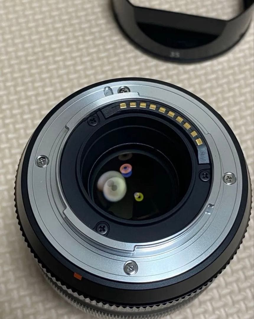 新品。Fujifilm XF 35mm F1.4 R レンズ