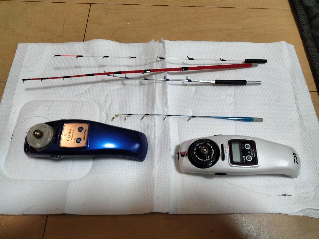 わかさぎ電動リール　クリスティア2台