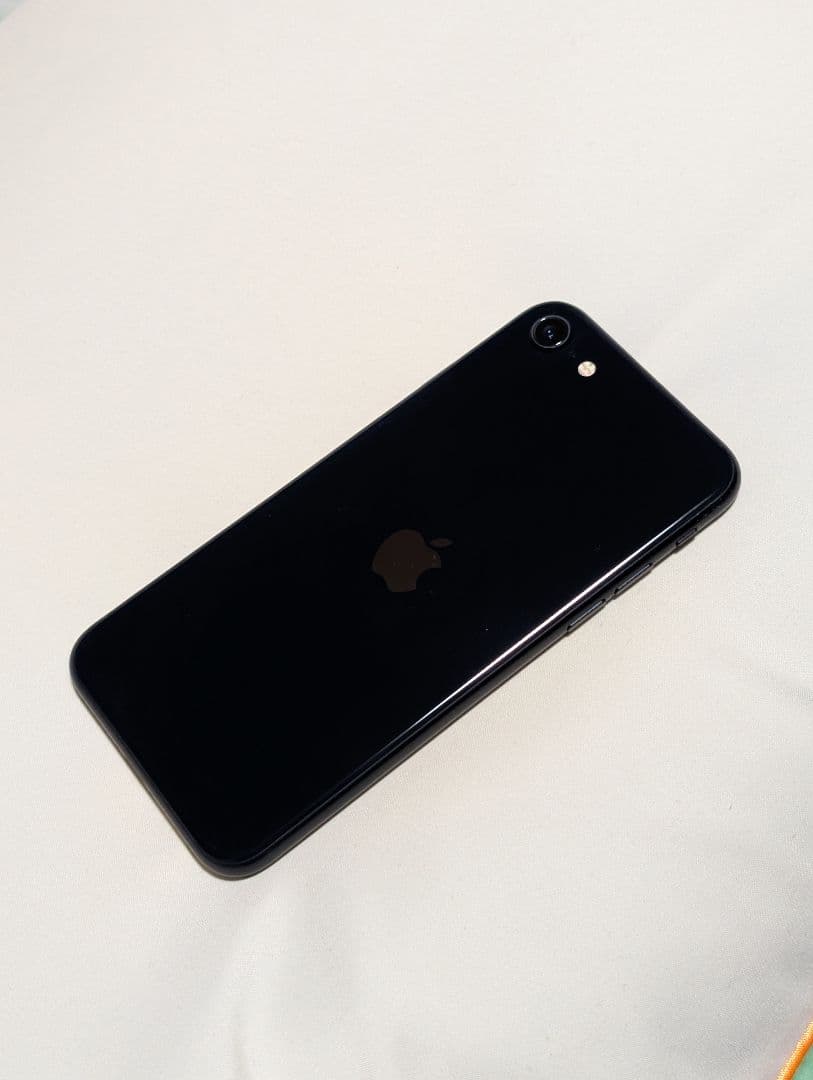 iPhone SE 第三世代 64GB SIMフリー ミッドナイト ブラック