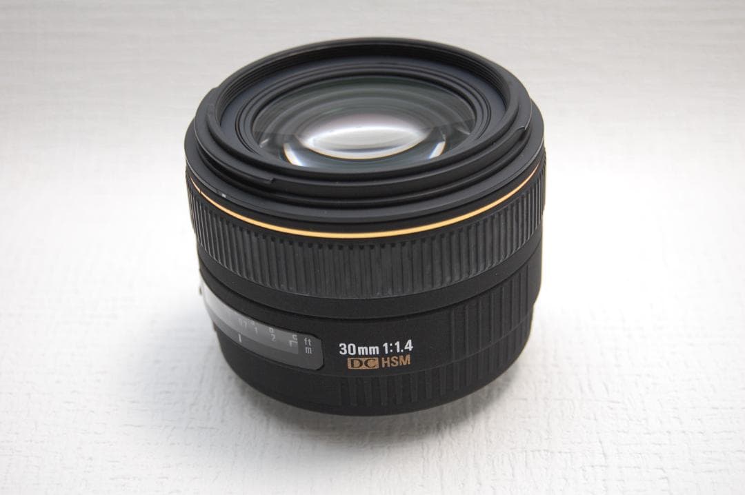 【中古美品】SIGMA 30mm F1.4 DC HSM レンズ（名機）