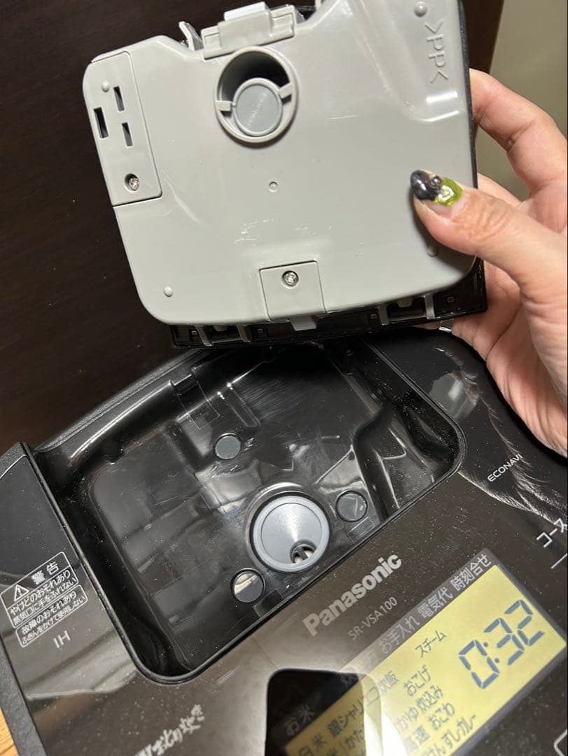 パナソニック SR-VSA100 炊飯器 Wおどり炊き お釜