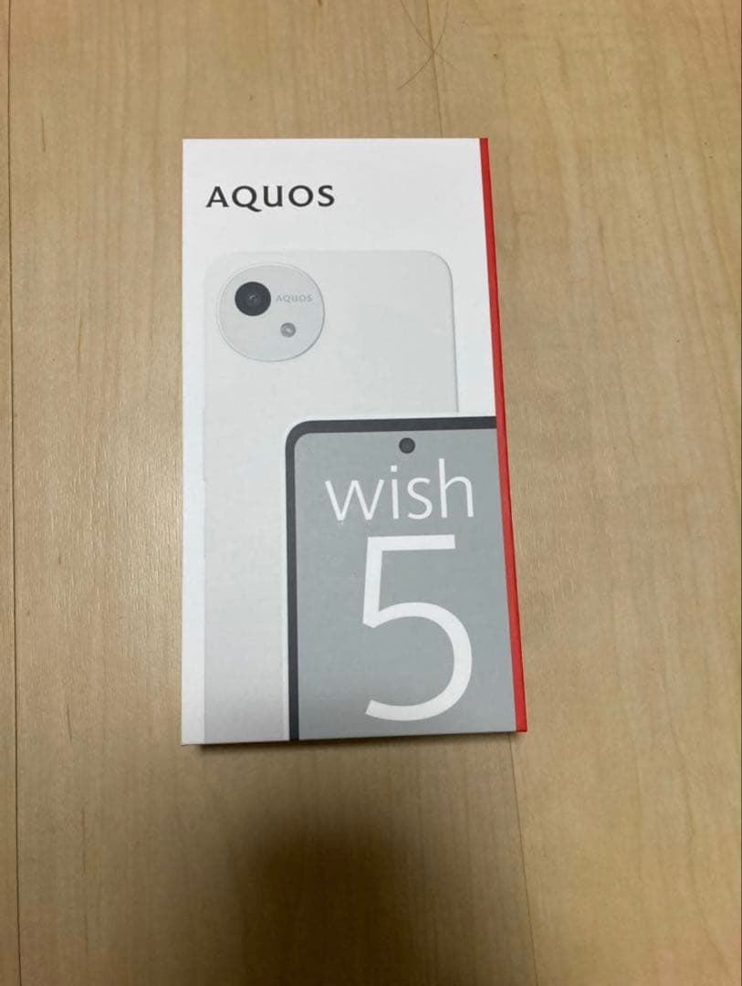 AQUOSwish5 SH52F ホワイト docomo64GB 【新品未使用】
