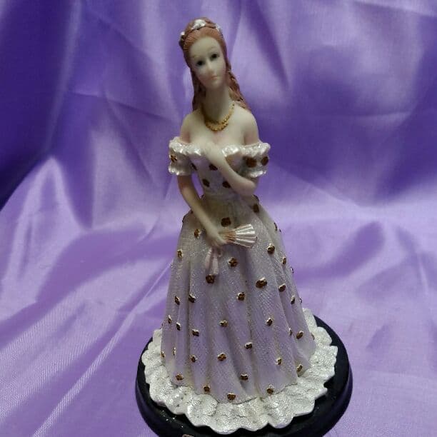 専用になりました。EMPRESS (1837～1898）人形