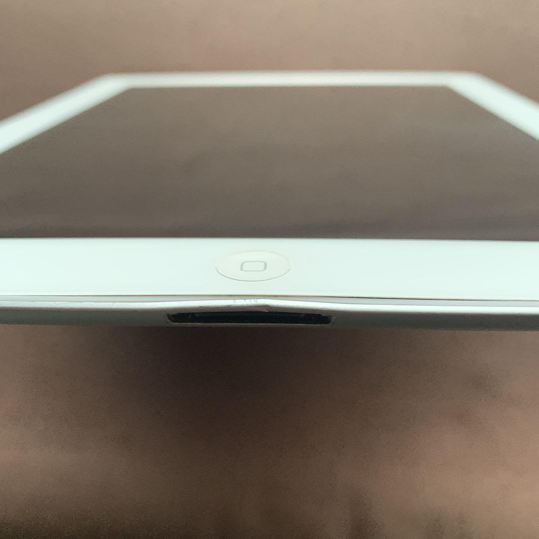 iPad (第3世代)(32GB)(Wi-Fiモデル)(レティナディスプレイ)