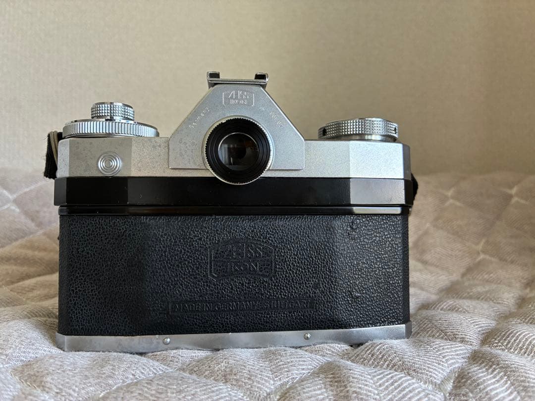 コンタフレックス(Contaflex) 一眼レフ/Zwiss Ikon￼