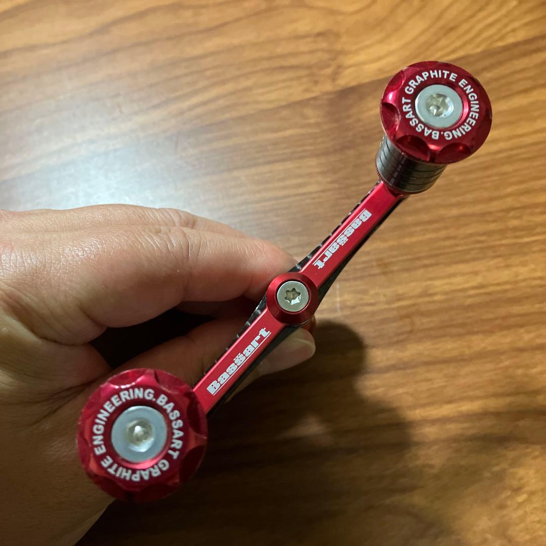 廃盤レア　美品　バサート　ダブルハンドル　ダイワ用　リールキャップ