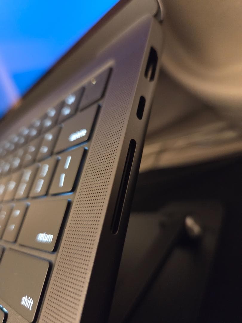 MacBook Pro 14インチ M3 Max/36GB/2TB/英語配列