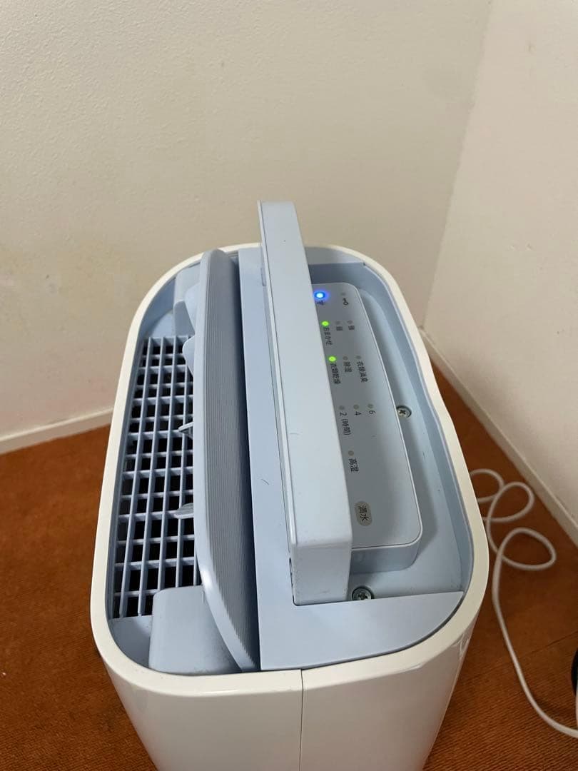 シャープ 衣類乾燥除湿機 コンプレッサー式 CV-G71-W