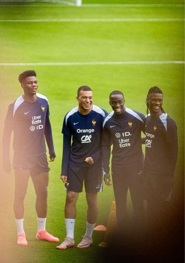 美品 NIKE フランス代表 ストライク シャツ トップス パンツ 上下セット