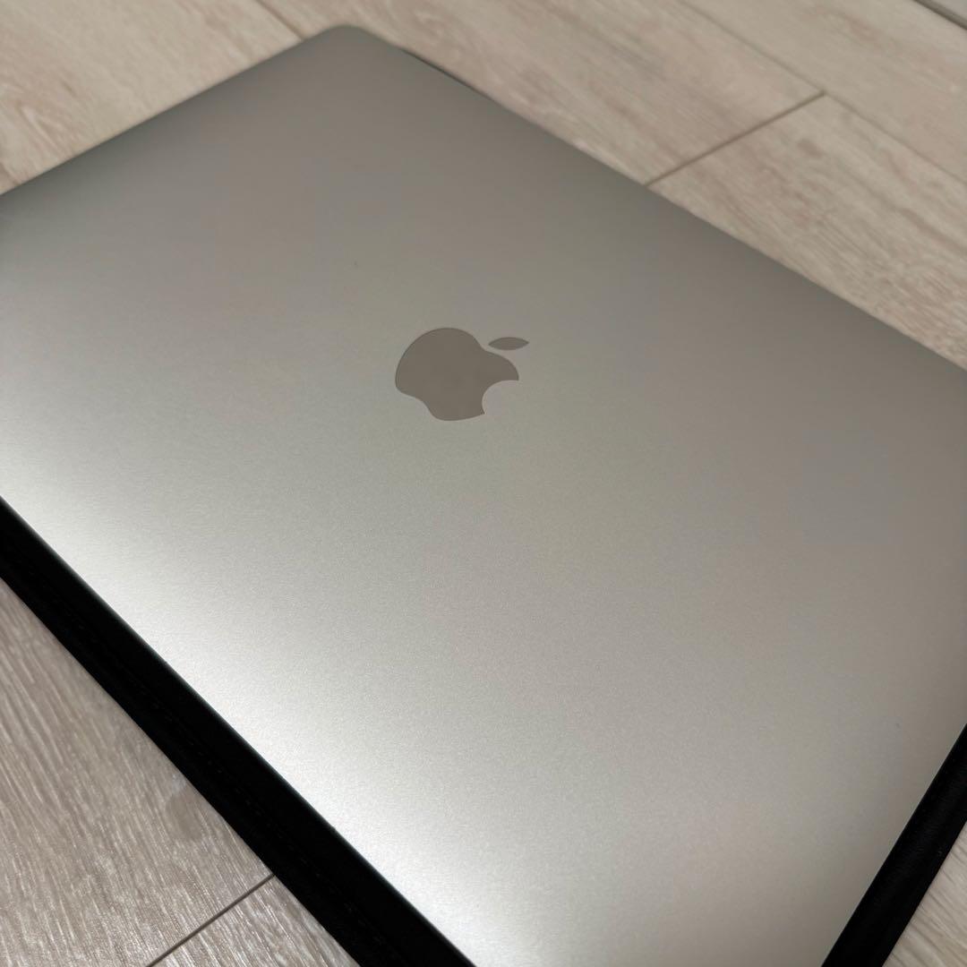 MacBook本体 Apple MacBook Air 2020 intel i5 512GB
