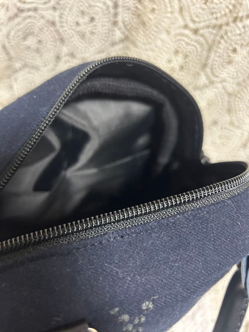 51210Aミナペルホネンハンドメイド　ブガッティラウンドバッグ