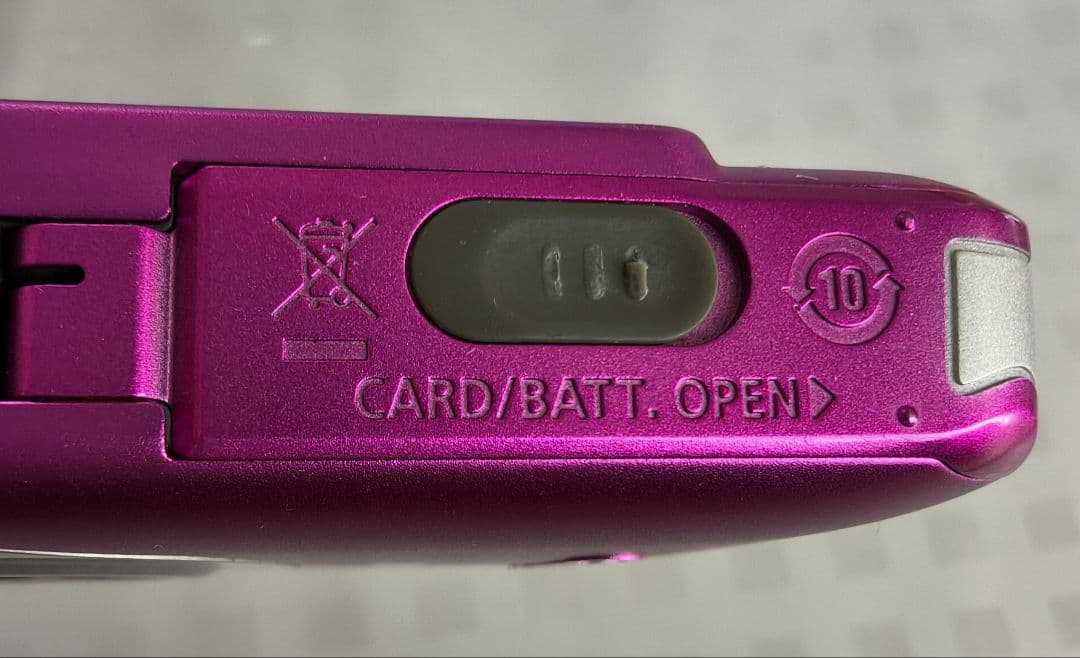 キャノン　Canon　デジタルカメラ　IXY210F ピンク　動作確認済み