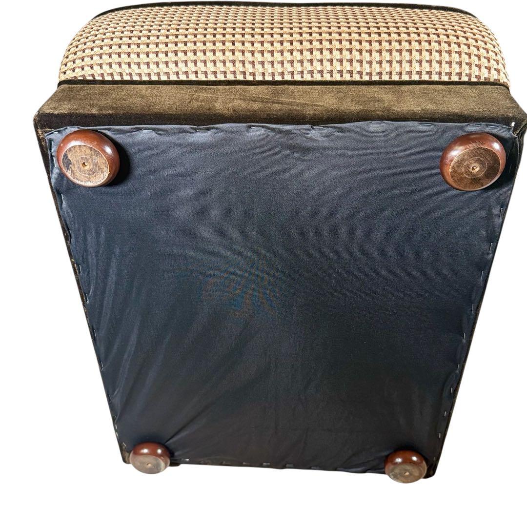 HR789 カリモク60 復刻プレート　総柄　1Pソファ　ベルベット　ボタン