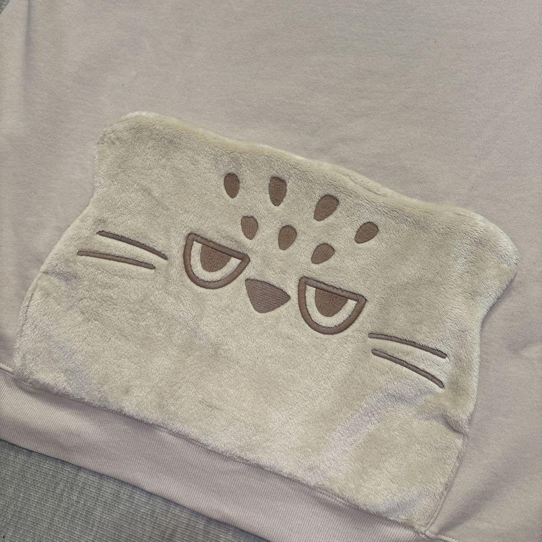 新品タグ付★ドラッグストアーズ★もこもこモフマヌル♪ポケット付トレーナー