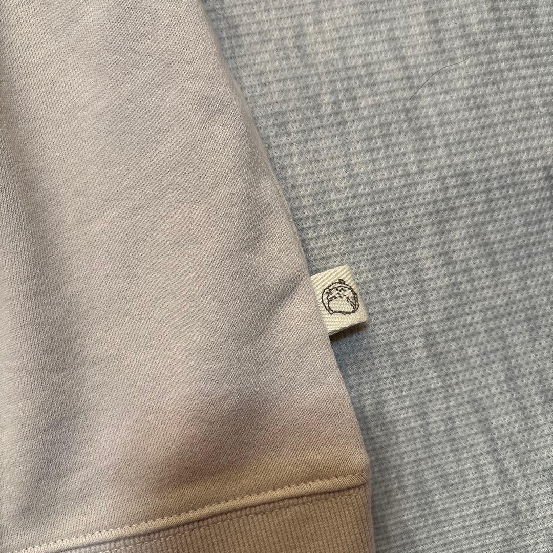 新品タグ付★ドラッグストアーズ★もこもこモフマヌル♪ポケット付トレーナー