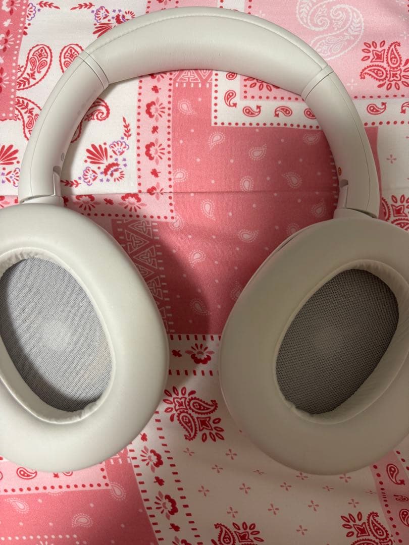 SONY ULT WEAR WH-ULT900N ヘッドホン　ホワイト