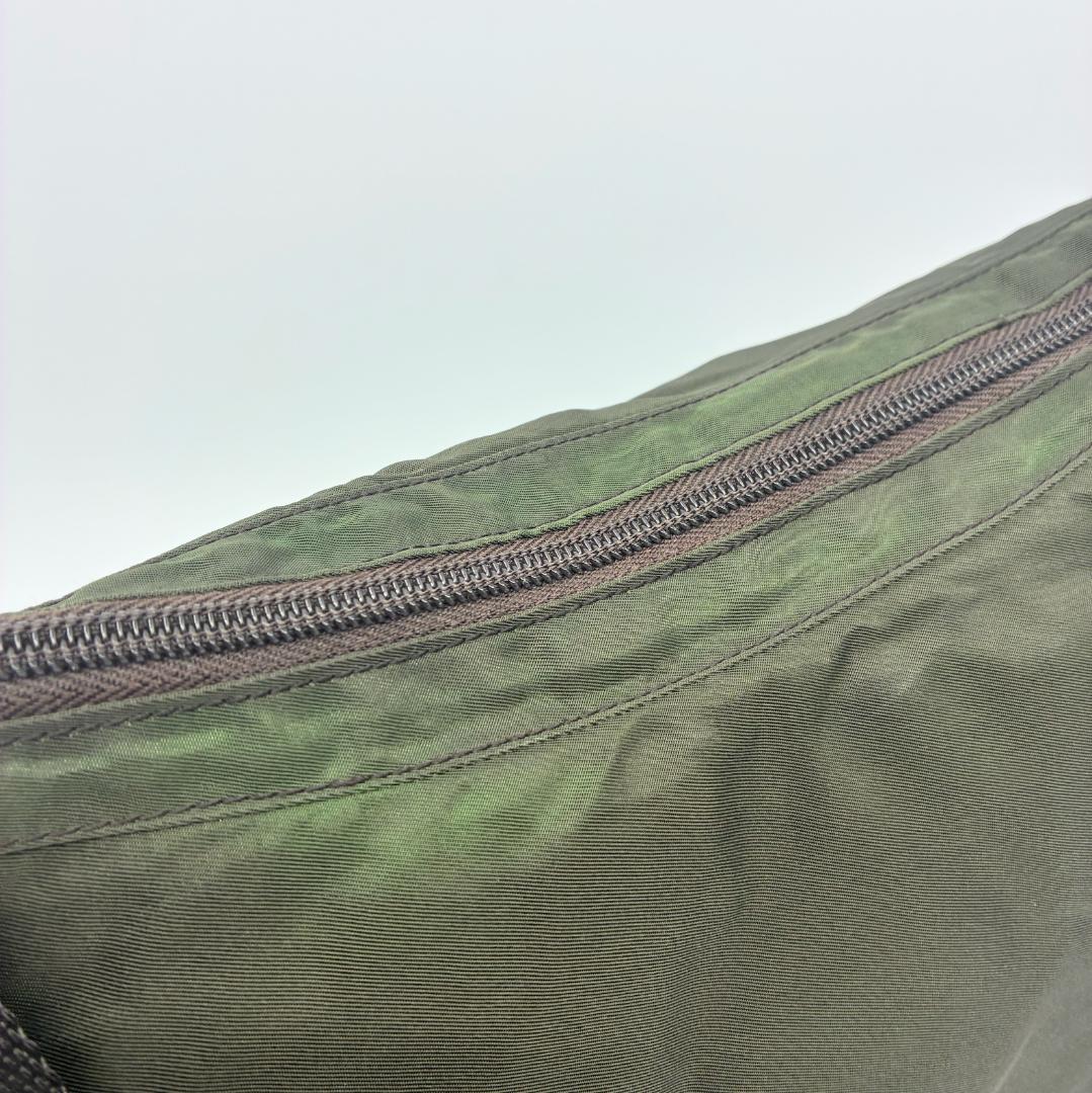 PRADA プラダ ナイロン ショルダーバッグ カーキ A1359C2