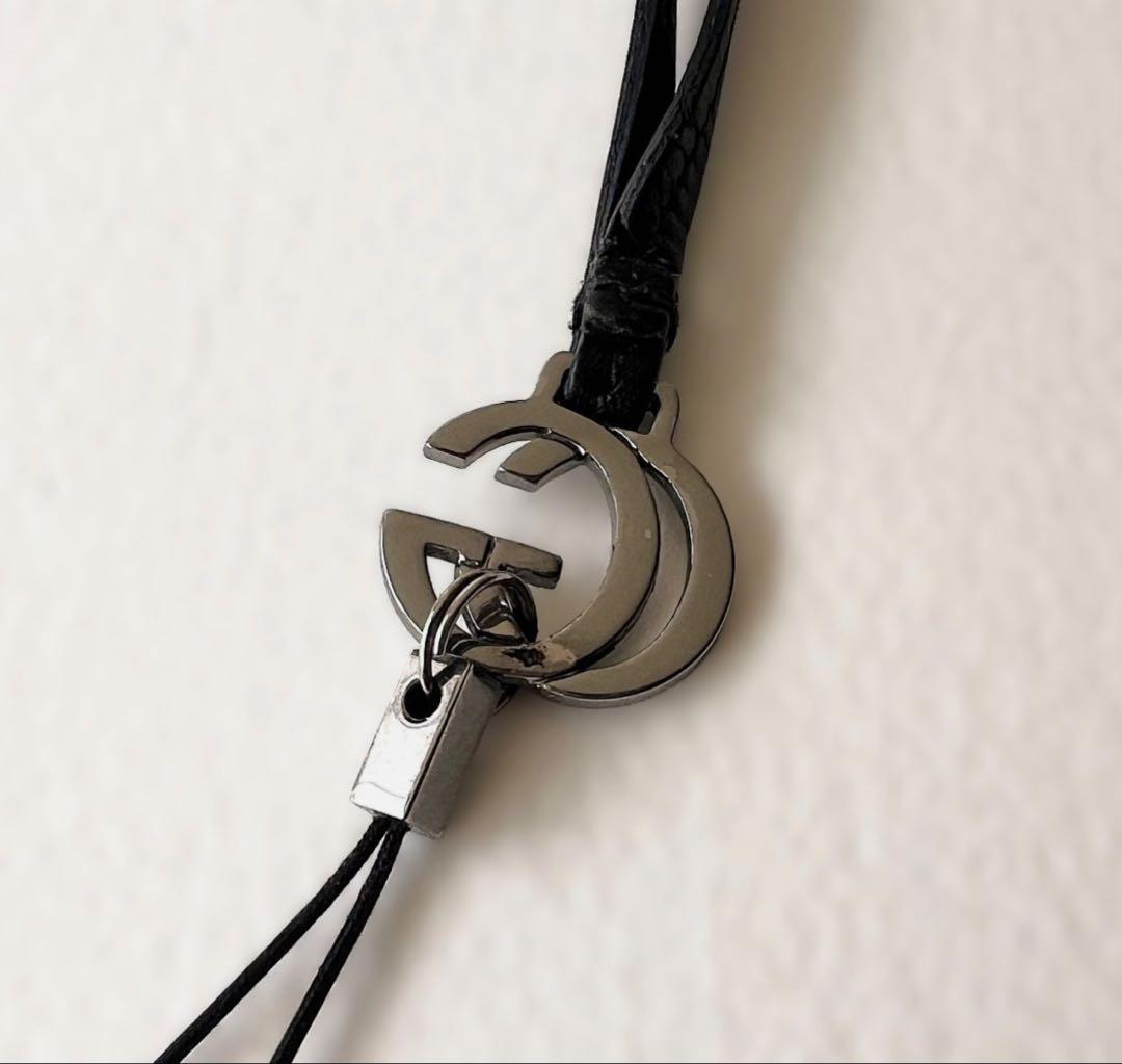 未使用✨GUCCI マーモント　携帯 スマホストラップ チャーム　レザー　黒