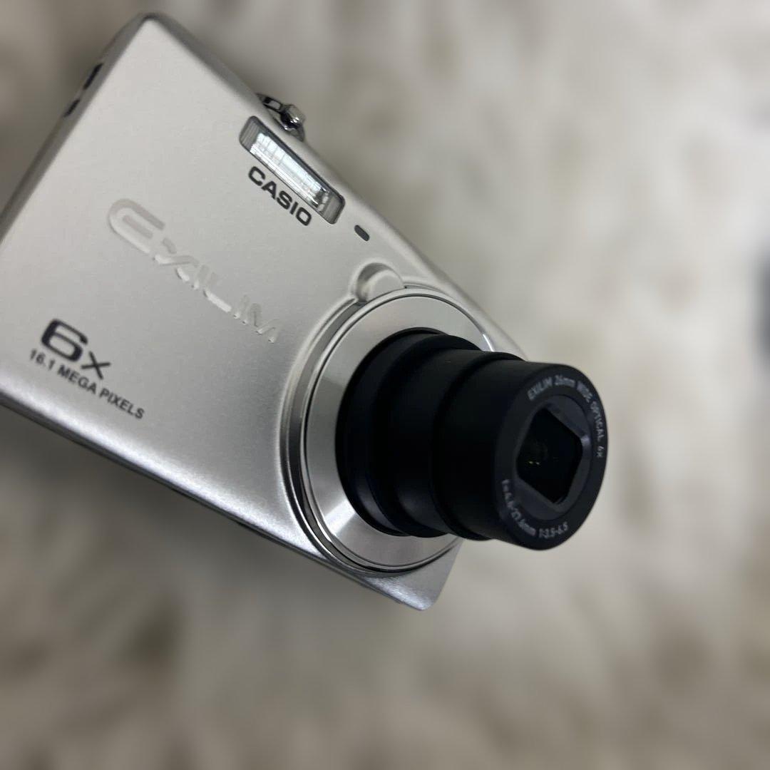 【未使用級】CASIO カシオ EXILIM EX-ZS28 付属品完備
