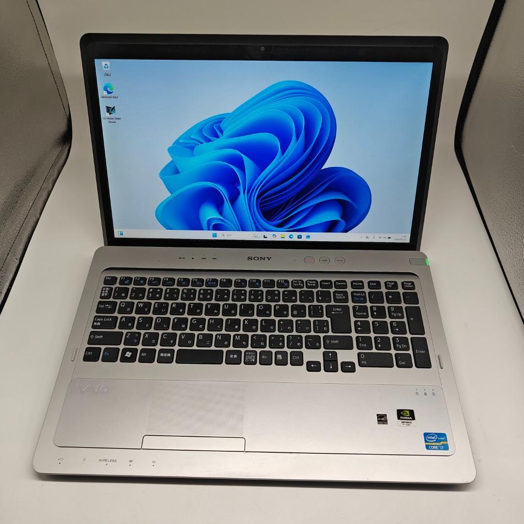 【VAIO】高性能i7 SSD256GB 8GB シルバー 大型ノートPC