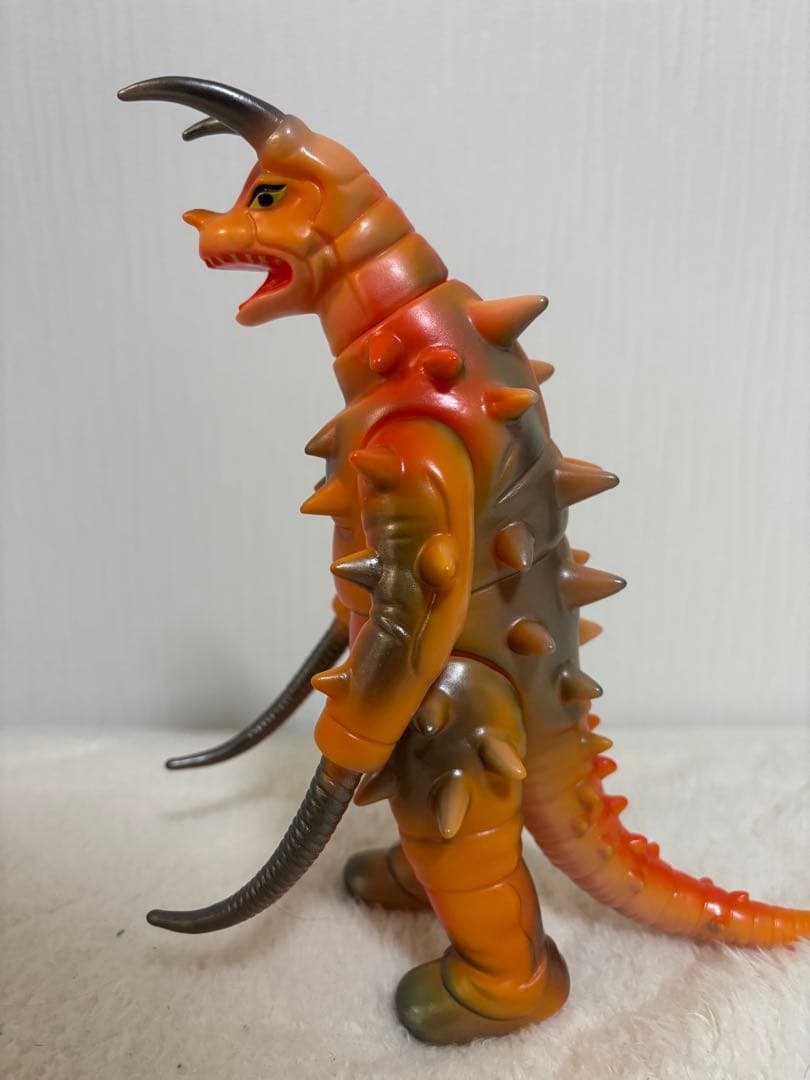 ブルマァク　グドン