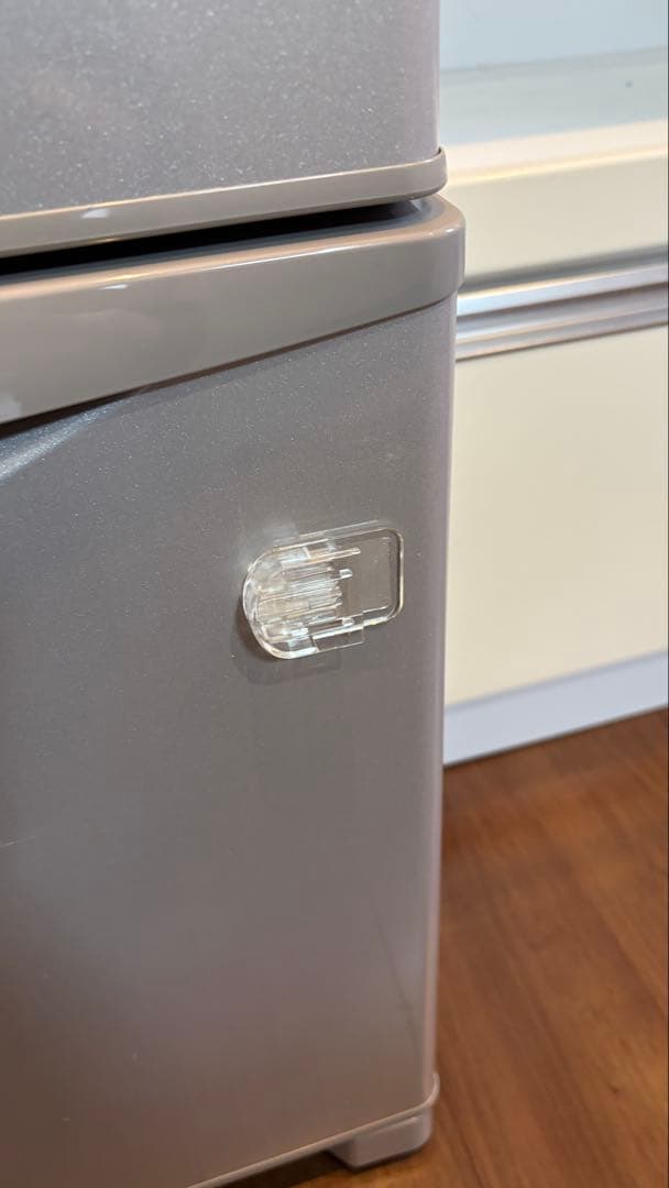 HITACHI 冷蔵庫　R-27GV