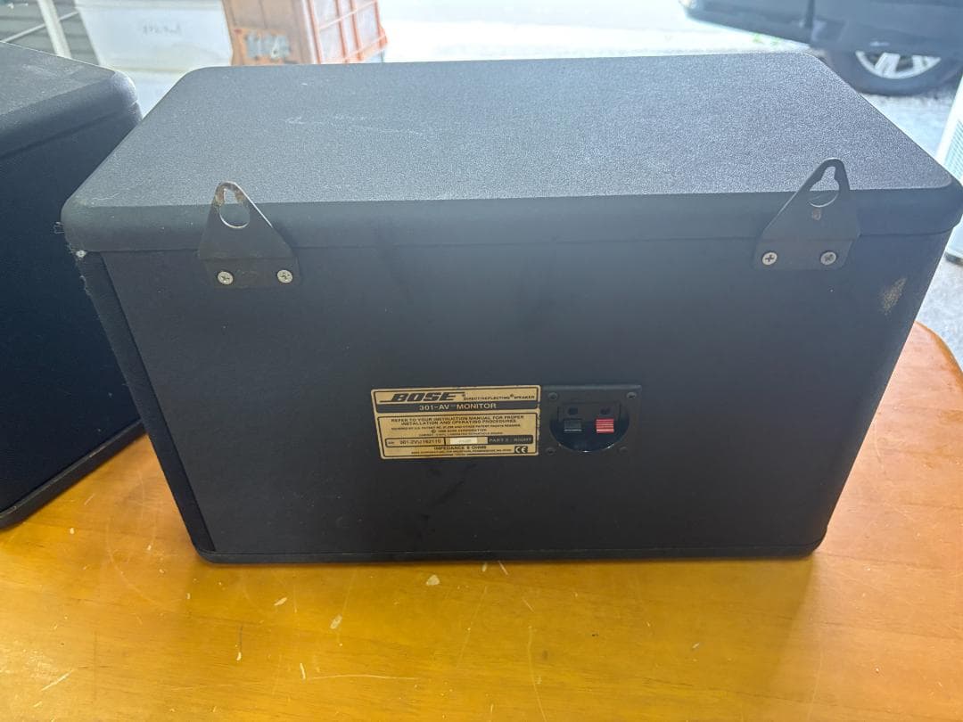 BOSE 301-AV モニタースピーカー ペア 動作品 壁掛け金具付き