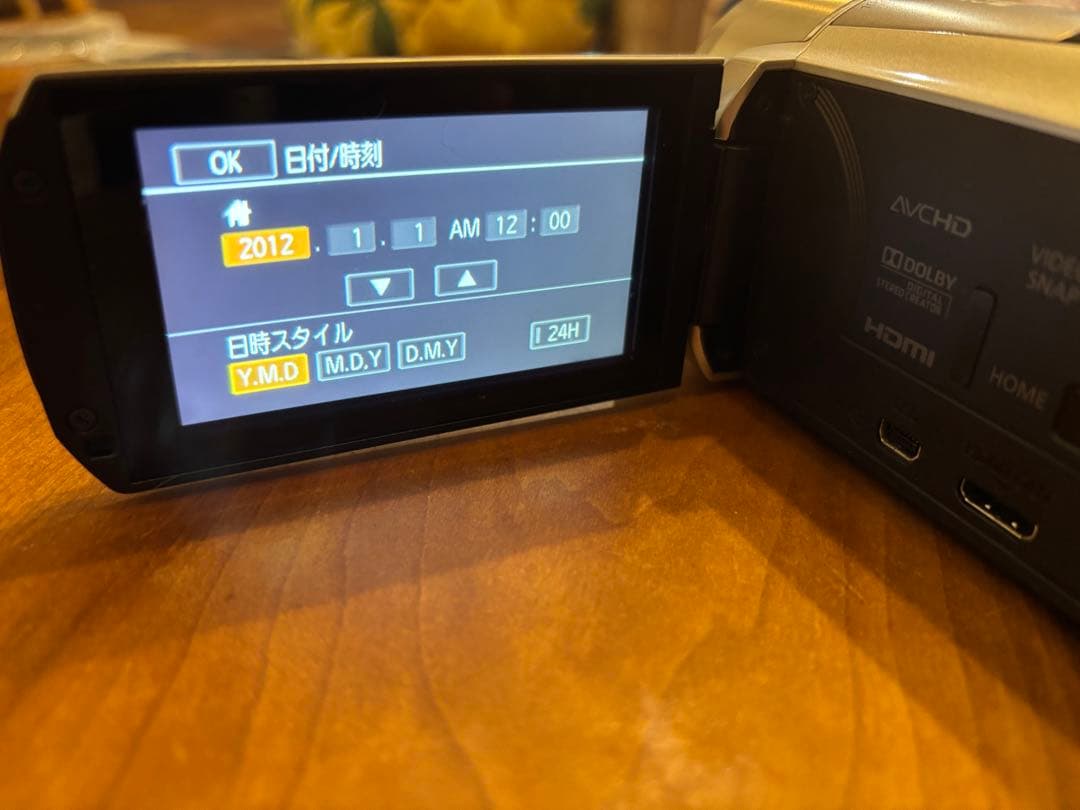 ビデオカメラ CANON ivis HFM51 video camera