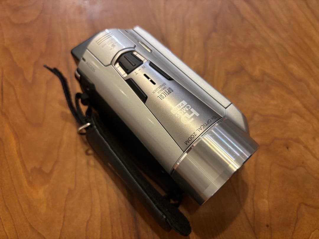 ビデオカメラ CANON ivis HFM51 video camera