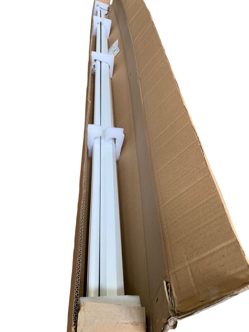 【美品】プロジェクター スクリーン 100インチ 4：3 4K フルハイビジョン